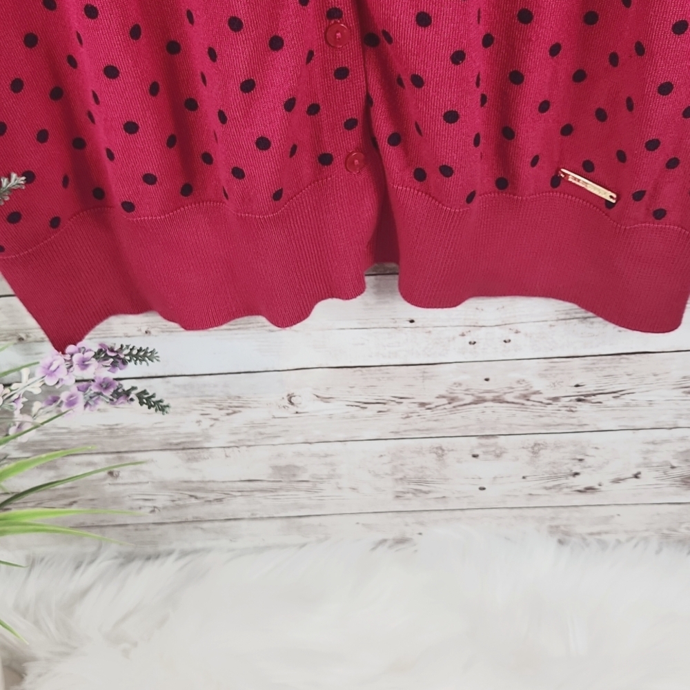 Ellen Tracy, Fushia/Blk Polka Dot Sweater. Sz Label Missing, Measurement Listed - Picture 6 of 10